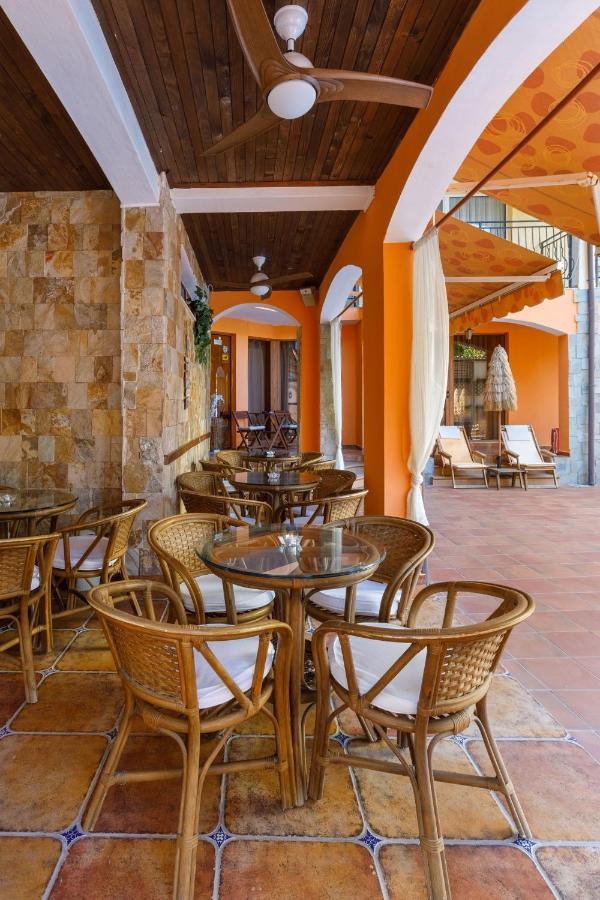 Casa Del Mar Apartments 써니비치 외부 사진