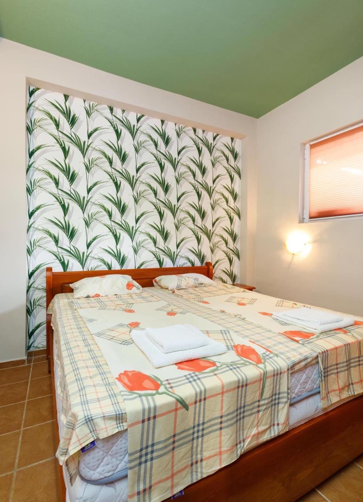 Casa Del Mar Apartments 써니비치 외부 사진
